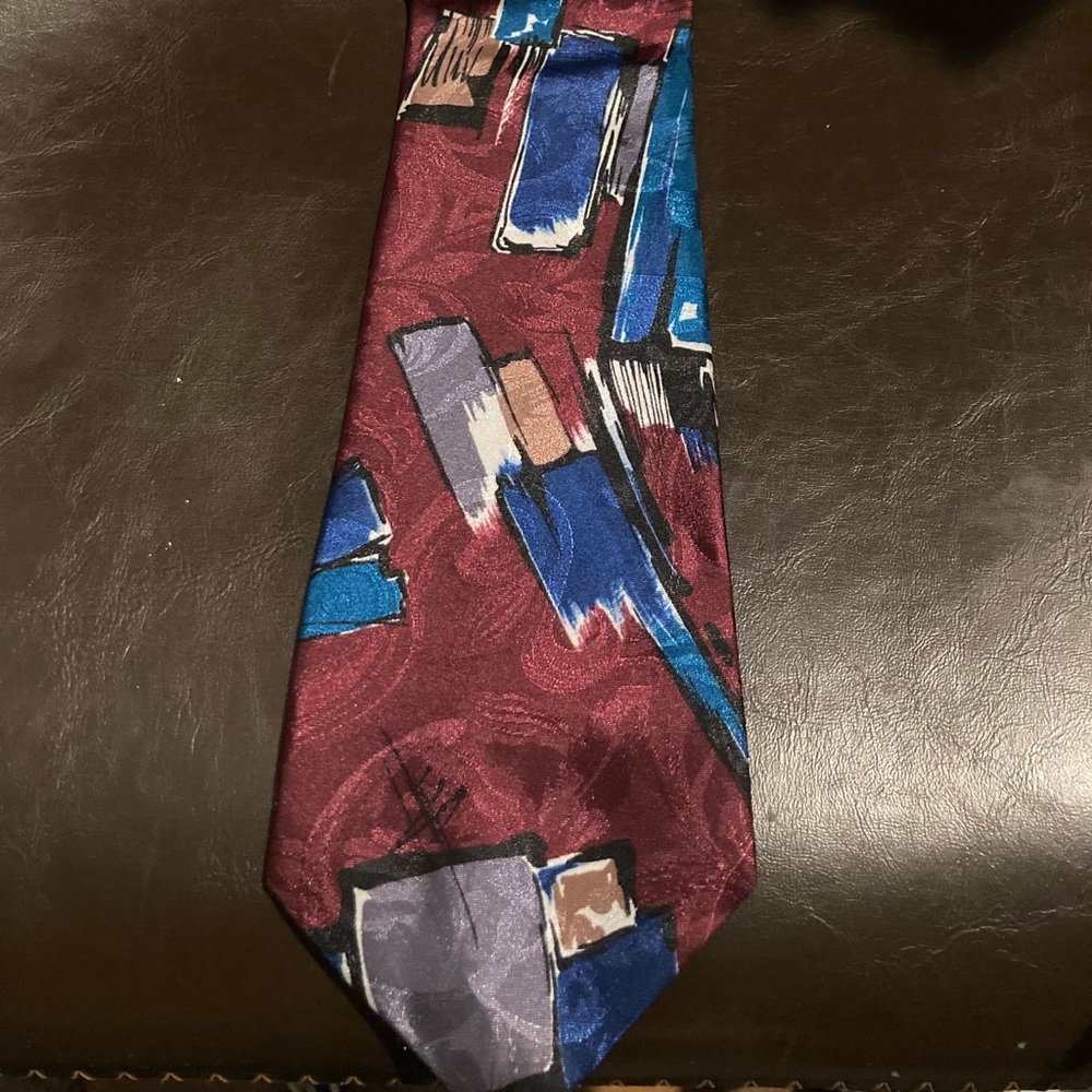 Andre Valentino necktie